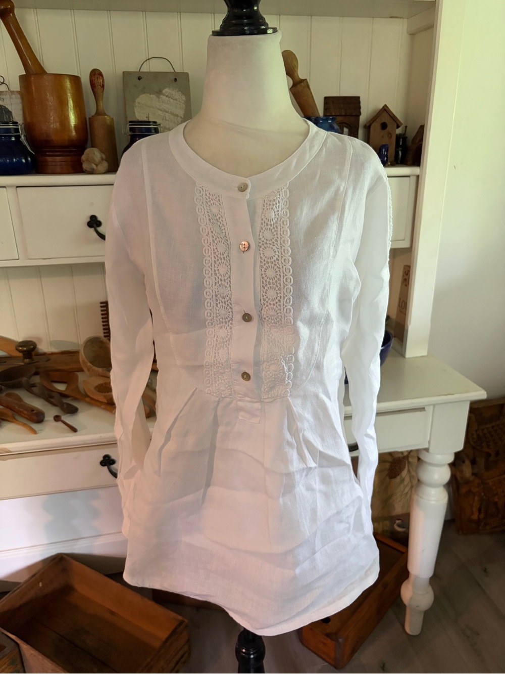 Bella Umbra Ladies' White Lace-Trim Long Sleeve Top